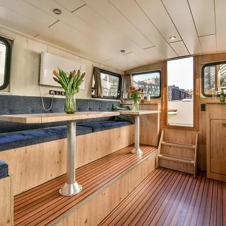 Unique Houseboat Center 'greuns' *