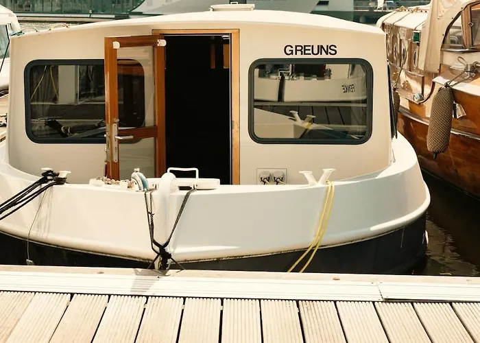 Unique Houseboat Center 'greuns' Bateau-hôtel