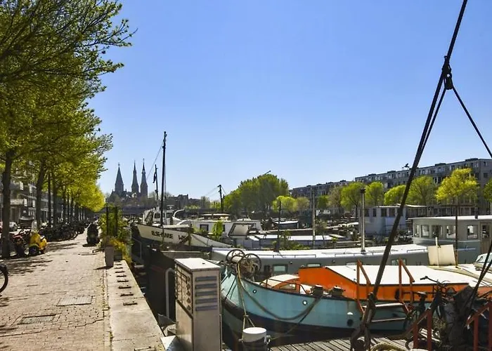 Unique Houseboat Center 'greuns' * Amsterdam